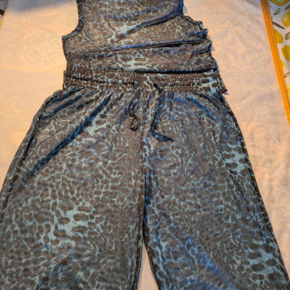 Stylish Sleeveless Leopard Print Top